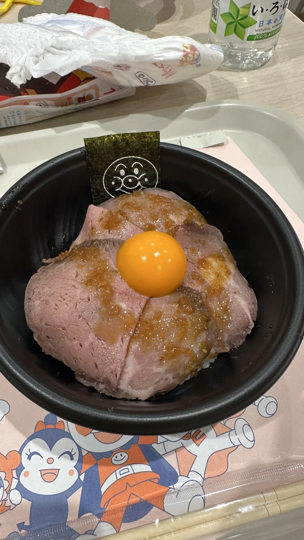 요코하마 앙팡만 뮤지엄 로스트비프동